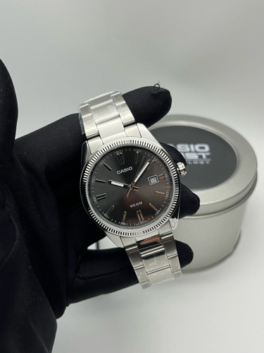 Original Casio Quartz Brand new