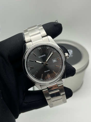 Original Casio Quartz Brand new