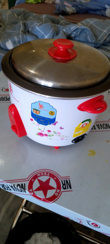 Plastic Almira, Ice Box, Steel Table, Wooden Table, Rack, Rice Cooker