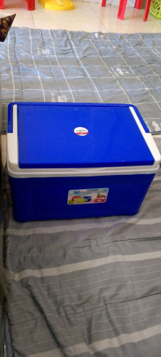 Plastic Almira, Ice Box, Steel Table, Wooden Table, Rack, Rice Cooker