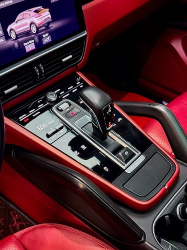 Porsche Cayenne Coupe 2021