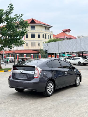 Prius 2012 Option 5 Plugin Advance សុីនមួយជុំ