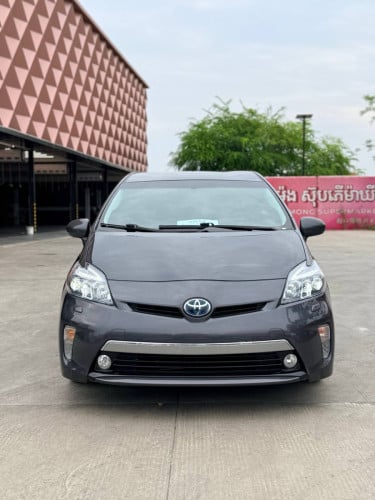 Prius 2012 Option 5 Plugin Advance សុីនមួយជុំ