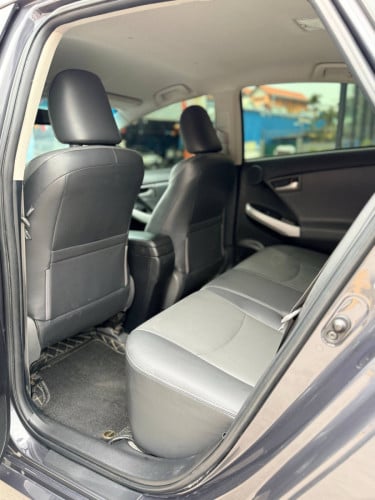 Prius 2012 Option 5 Plugin Advance សុីនមួយជុំ