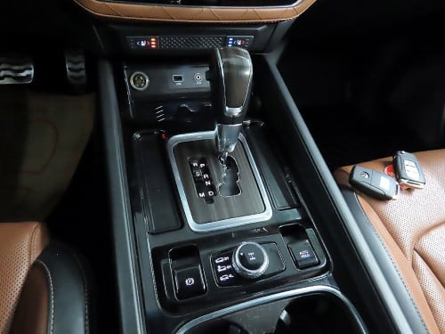 Ssangyong Rexton 7កៅអី