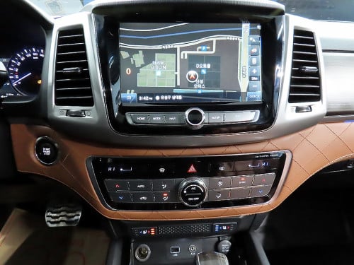 Ssangyong Rexton 7កៅអី