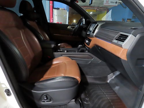 Ssangyong Rexton 7កៅអី