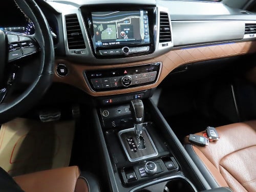 Ssangyong Rexton 7កៅអី