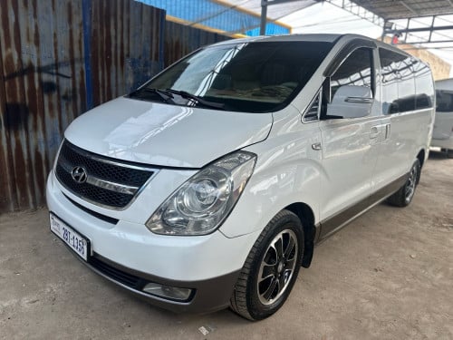 Starex 08 Hfull HVX ម្ចាស់ដេីមទីមួយ