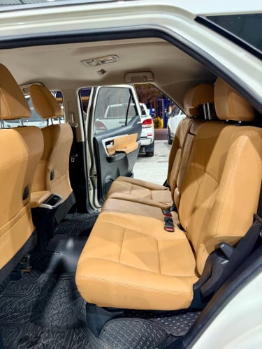 Toyota Fortuner 2017 Full