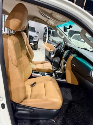 Toyota Fortuner 2017 Full