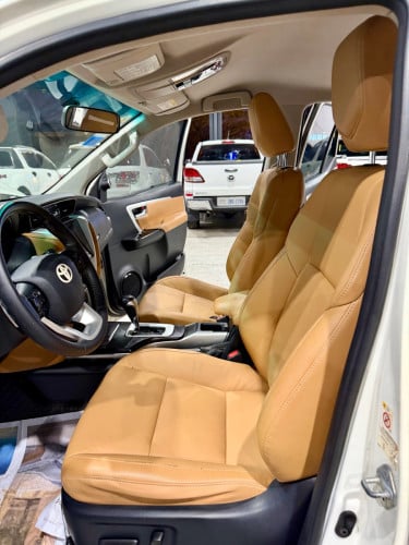 Toyota Fortuner 2017 Full