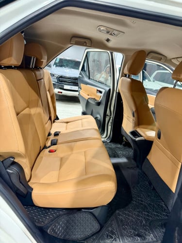 Toyota Fortuner 2017 Full