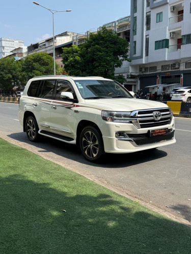 Toyota Land Cruiser Arab 2008 Update 2021 ទាំងក្នុងទាំងក្រៅ​