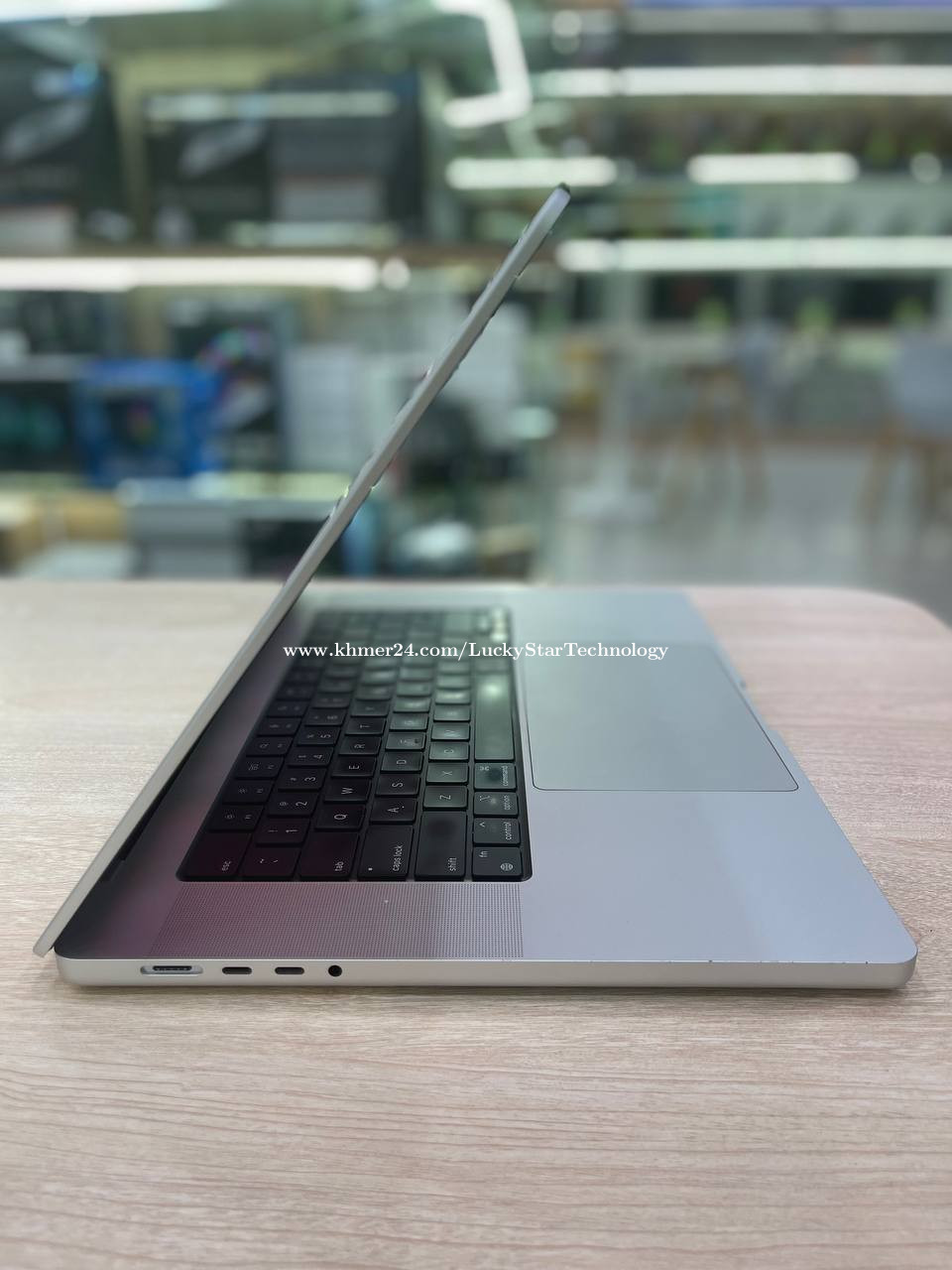 MacBook Pro 16" CPU M1 Pro l RAM 16GB l SSD 512GB (Second Hand) price ...
