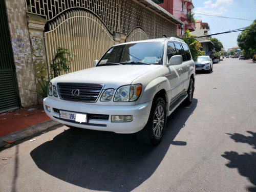 ឡានលក់ ម្ចាស់ទី១