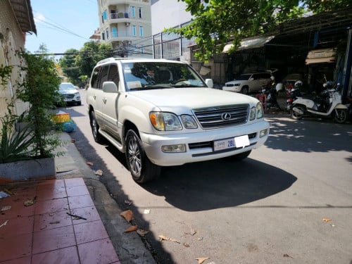 ឡានលក់ ម្ចាស់ទី១