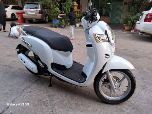 ម៉ូតូសំរាប៉លក់