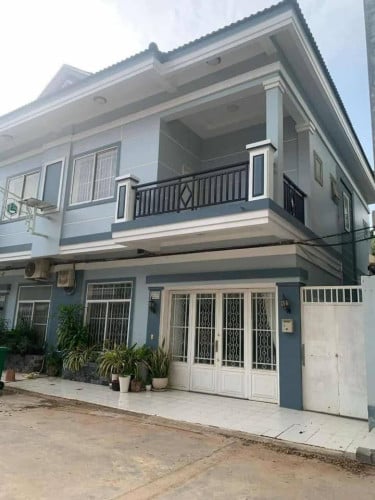 ផ្ទះជួលនៅក្រោយផ្សារព្រែកឯង
