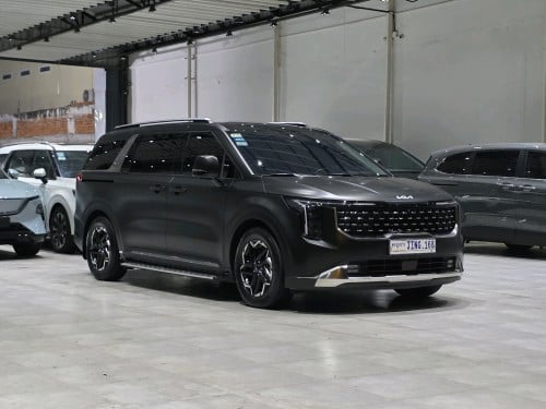 មួយទឹកដូចថ្មី2025 KIA CARNIVAL នៅធានាពេញពីក្រុមហ៊ុន​ ទេីបប្រេីបាន16381គីឡូប៉ុណ្ណោះ