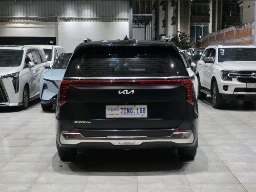 មួយទឹកដូចថ្មី2025 KIA CARNIVAL នៅធានាពេញពីក្រុមហ៊ុន​ ទេីបប្រេីបាន16381គីឡូប៉ុណ្ណោះ