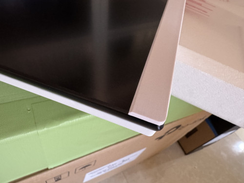 ផលិតផលខ្មែរ Diamond Monitor 22" FHD