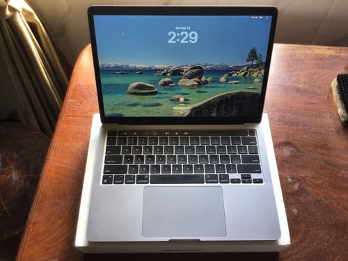 💻 លក់ MacBook Pro M1 2020 | RAM 8GB | SSD 256GB | Silver | 99% Condition