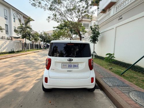 Car for rent at Phnom Penh