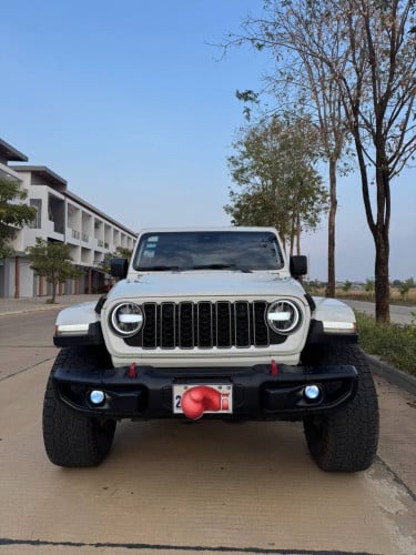 Car for rent at Sihanoukville and Phnom Penh