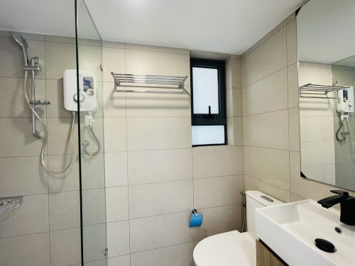 CHEAP PRICE!!! Duplex 2 Beds and 2 Baths for Sale in Urban Village Phase 2