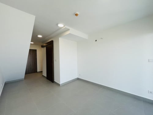CHEAP PRICE!!! Duplex 2 Beds and 2 Baths for Sale in Urban Village Phase 2