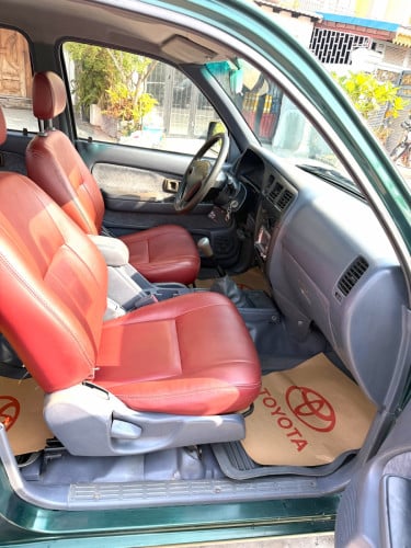Hilux Tiger 2002 ប្រភេទឡានស្អាតនៅំណុំដេីម 90% ប្រេីតែមួយម្ចាស់គត់