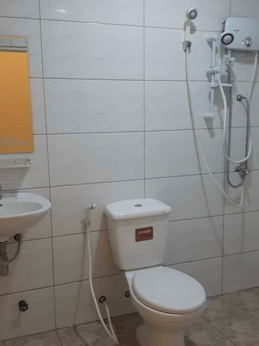 House for rent (good for living)