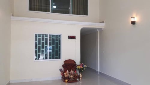 House for rent (good for living)