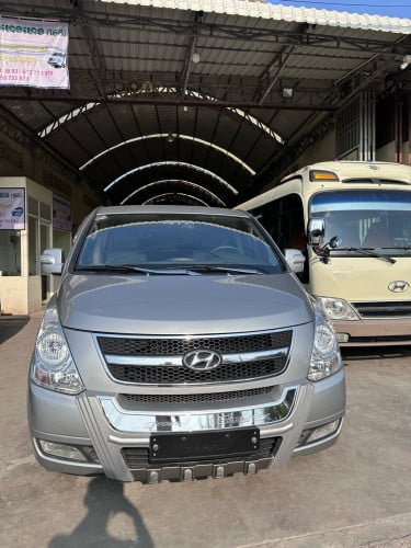 hyundai starex 2015