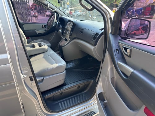 hyundai starex 2015