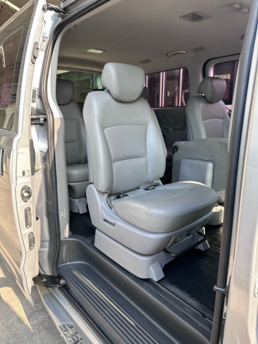 hyundai starex 2015