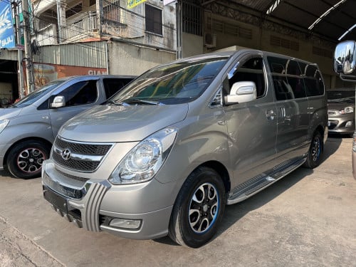 hyundai starex 2015