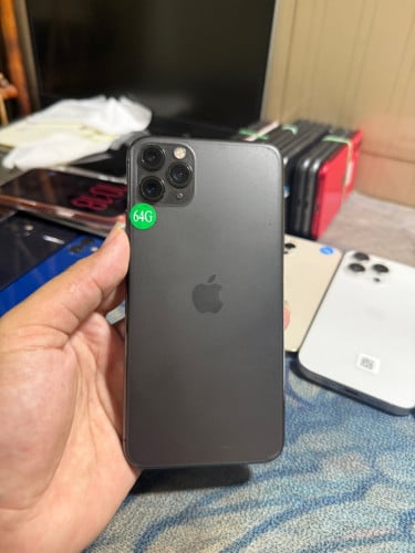 iPhone 11 Pro Max 64G សំណុំសុីន លក់175$