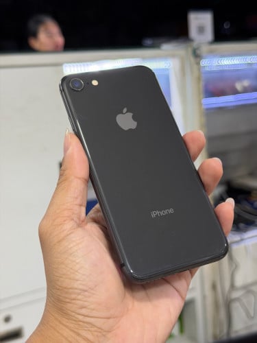 IPhone 8 (64)G