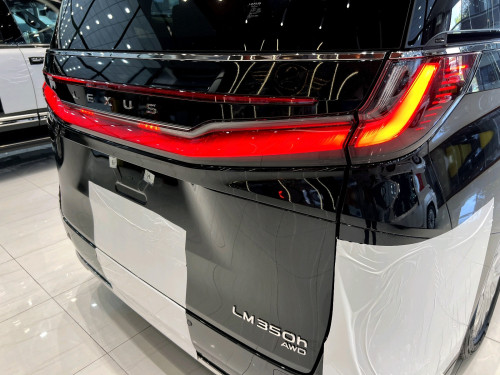 Lexus LM 350h VIP 2026