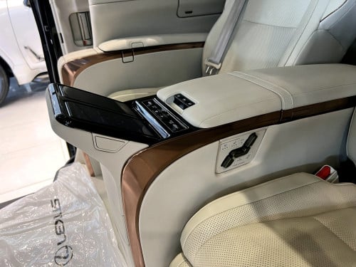 Lexus LM 350h VIP 2026