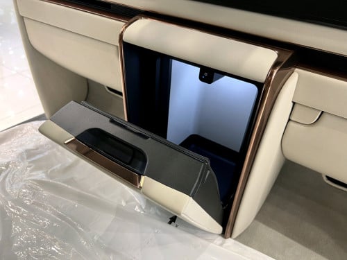 Lexus LM 350h VIP 2026