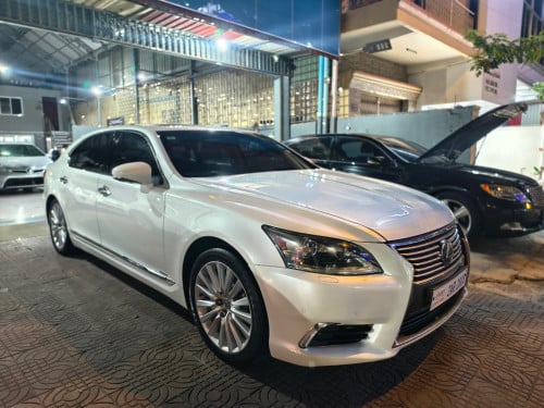 Lexus Ls 460 2013 VIP