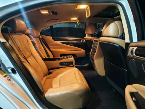 LEXUS LS460L 2013 FULL OPTION VIP