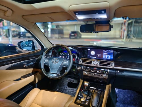 LEXUS LS460L 2013 FULL OPTION VIP