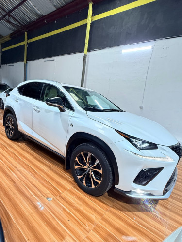 Lexus Nx200t Full Luxury 2015 7ប៊ូតុង​ គុជ​4 ឡើង​មុខ​2018