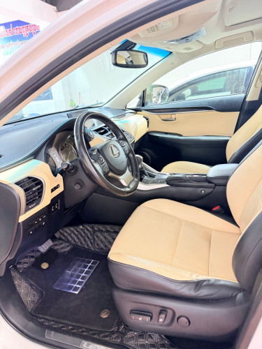 Lexus Nx200t Full Luxury 2015 7ប៊ូតុង​ គុជ​4 ឡើង​មុខ​2018