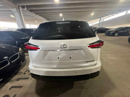 Lexus nx200t luxury 015