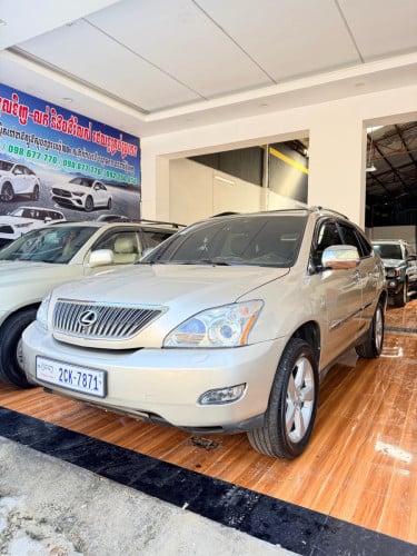 Lexus RX330 H-Full 2005 ធានា​ឡាន​ស្អាត​ គីឡូ​ម៉ាយល៍​13មុឺនសុីន​ លំដាប់​មេឡាន